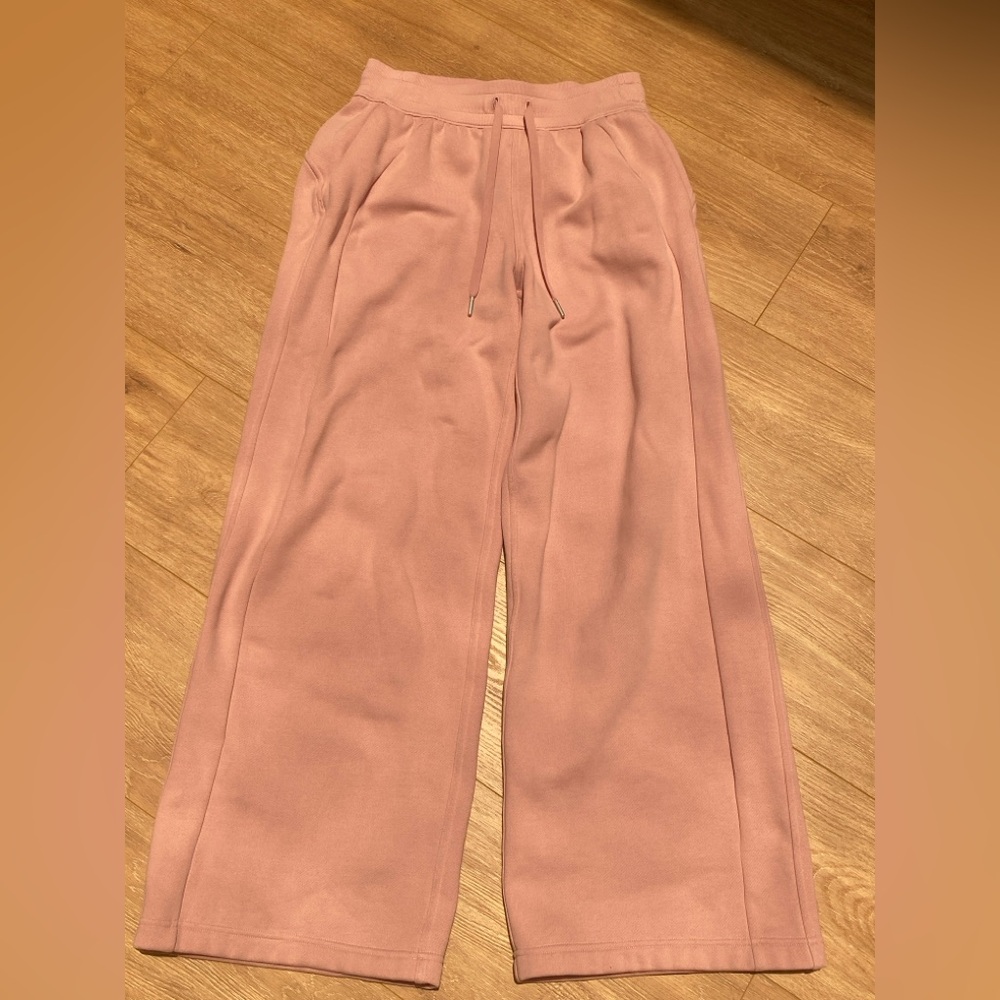 Lululemon Scuba wide-leg mid-rise pant, regular length, size s, pink haze
